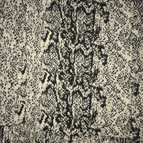 Dress - Picture 4 of 4